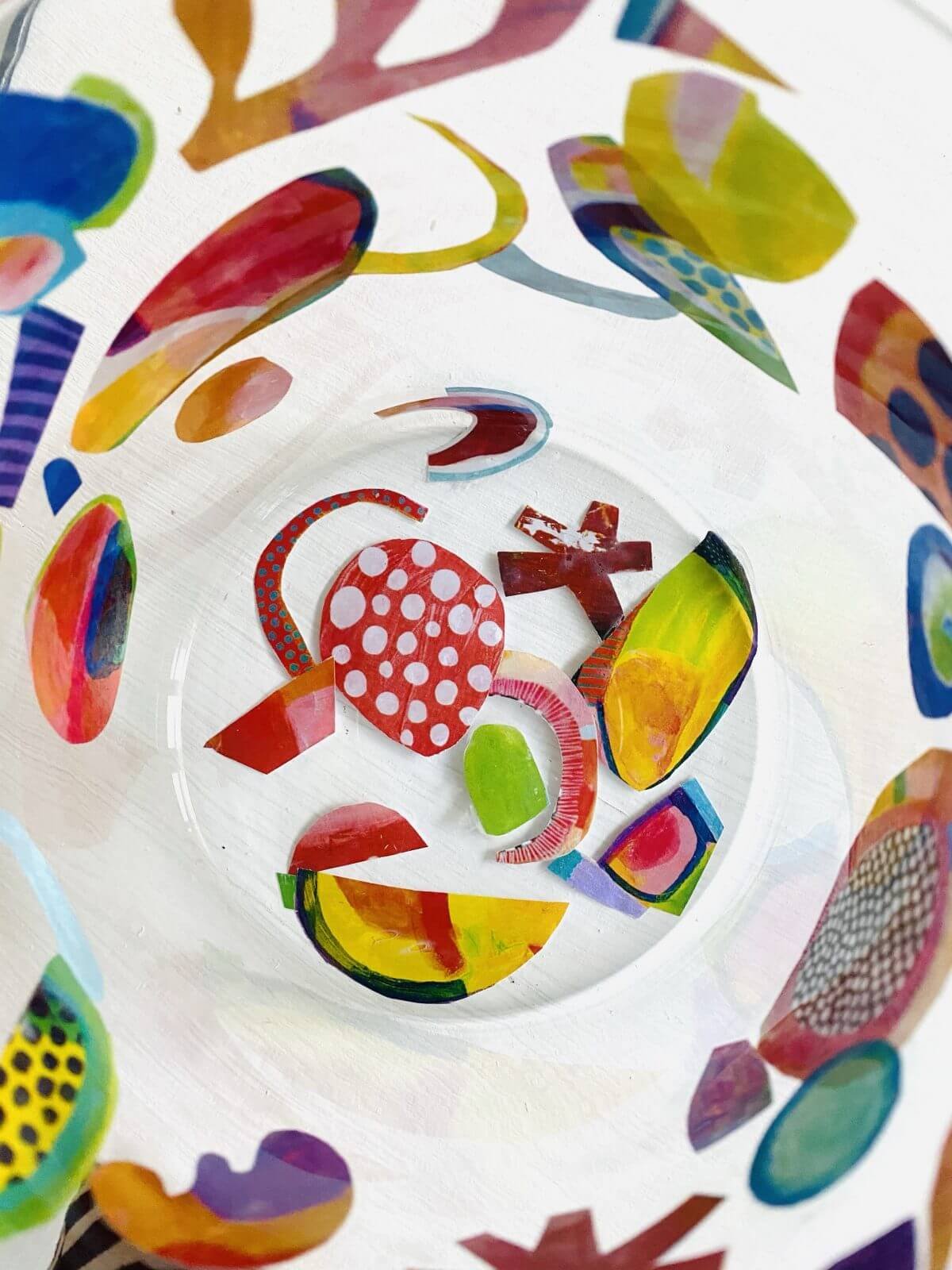 Decoupage Vase innen zweiter Schritt