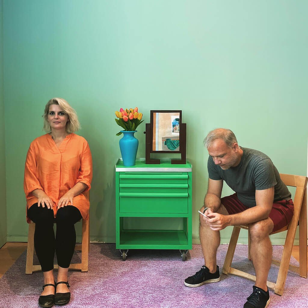 Wesna & Ralph recreate a Hockney Painting